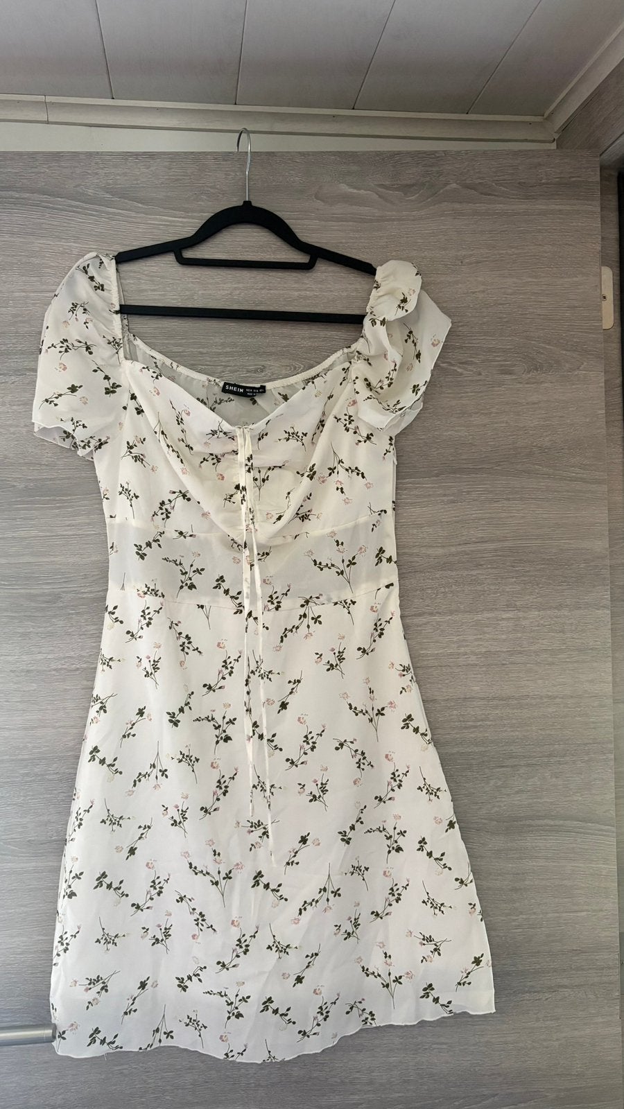 Robes femme M, Enlèvement ou Envoi, Comme neuf