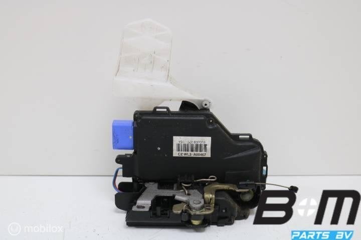 Portierslot links VW Caddy 2K 3D1837015, Utilisé