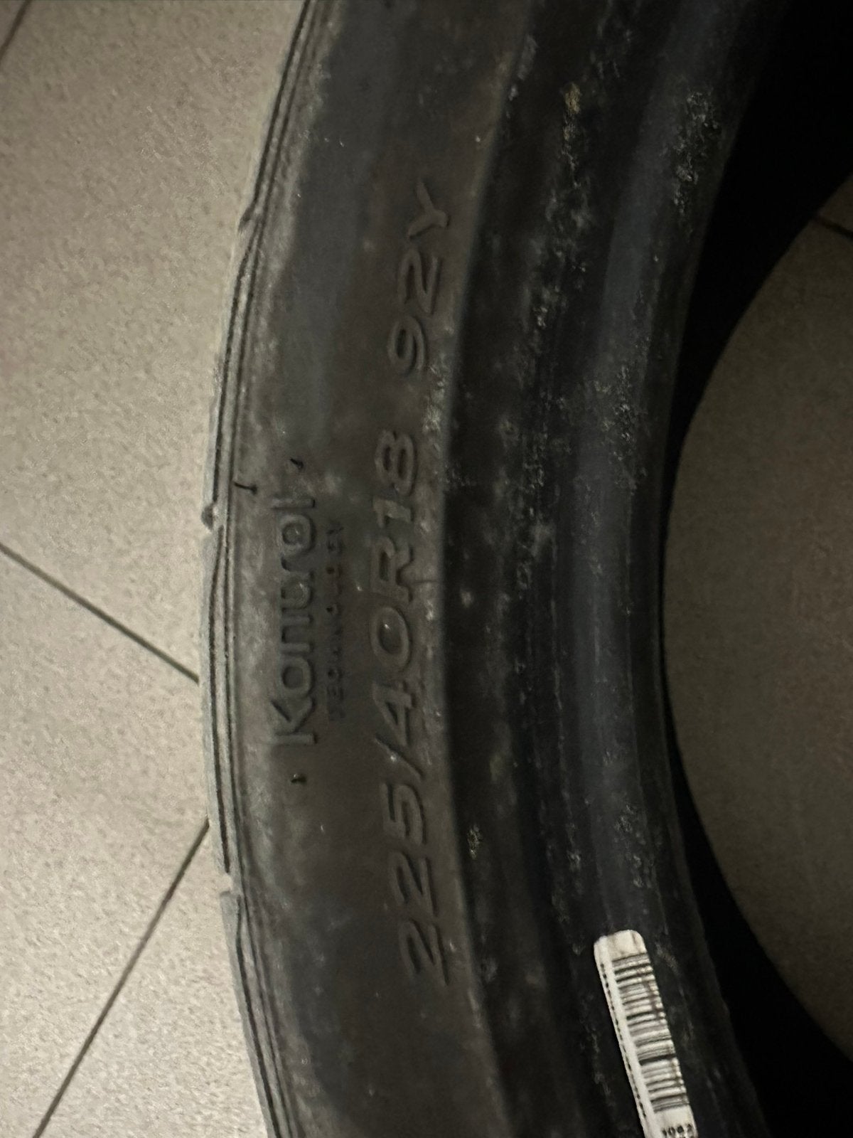 Pneus Hankook 2 pièces, Enlèvement, Utilisé