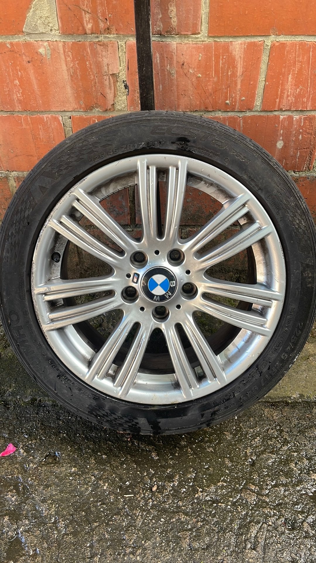 4 pneu et jante BMW, Autos : Pièces & Accessoires, Pneus & Jantes, Pneus et Jantes, 17 pouces, 225 mm, Véhicule de tourisme, Utilisé