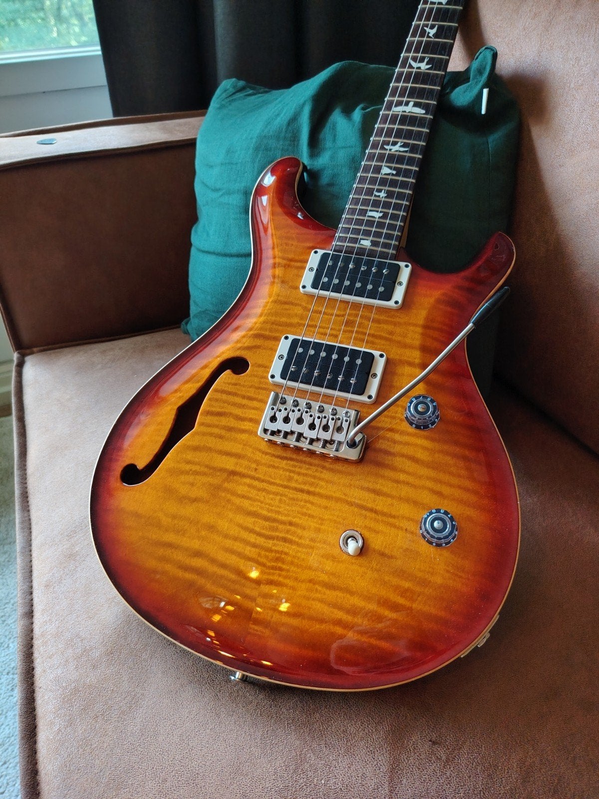 PRS (Paul Reed Smith) CE24 Semi Hollow, Ophalen, Zo goed als nieuw, Semi-solid body, Paul Reed Smith