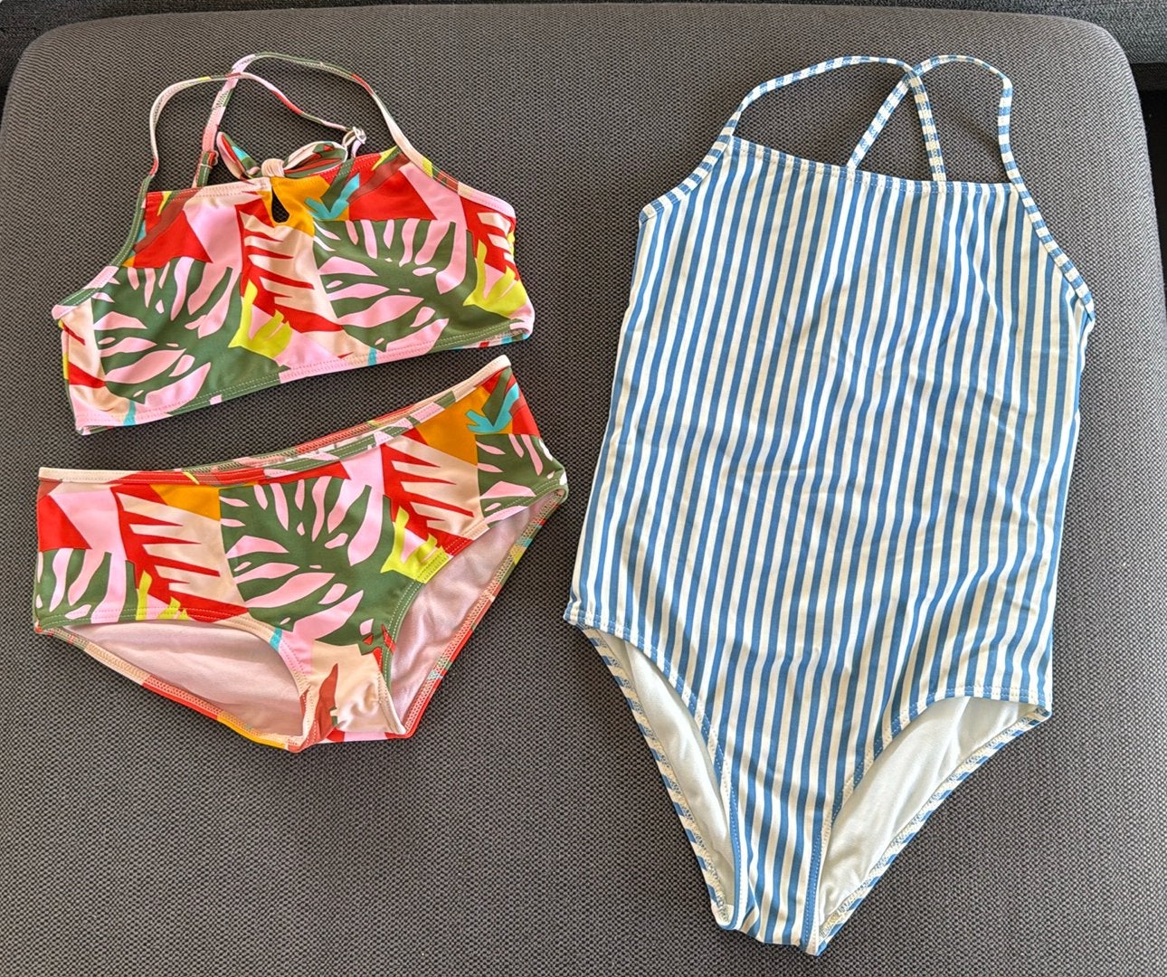 Bikini of badpak maat 176, Enfants & Bébés, Maillots de bain pour enfants, Taille 176, Maillot de bain, Enlèvement, Utilisé