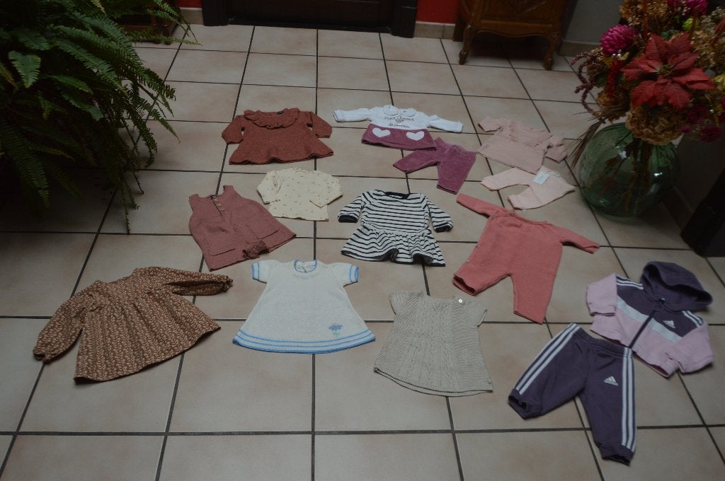Bébé fille lot de robes et ensembles T62 comme NEUFS!., Enlèvement ou Envoi, Ensemble, Comme neuf, Fille