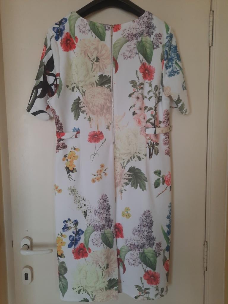 Zomerjurkje, K desing, Wit, Maat 46/48 (XL) of groter, Ophalen of Verzenden