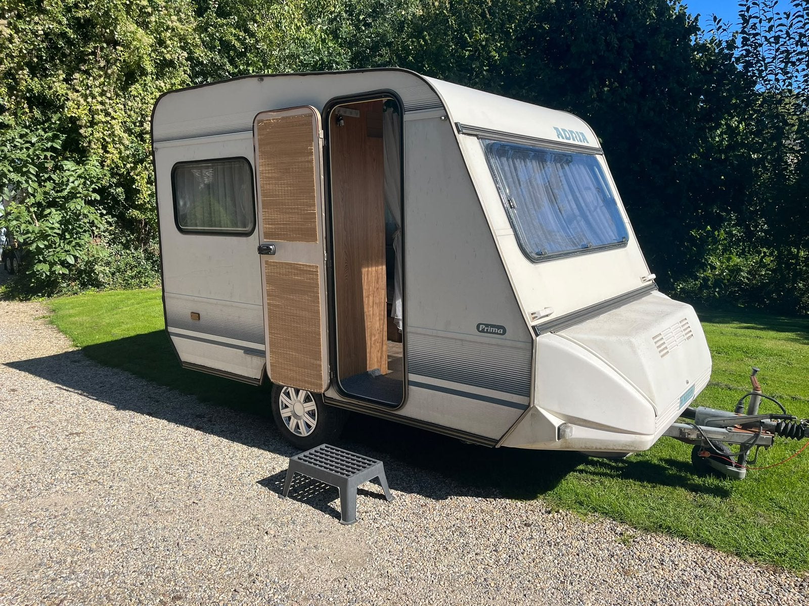 Caravan  Adria Prima, Caravans en Kamperen, Koelkast, Treinzit, Particulier, Adria