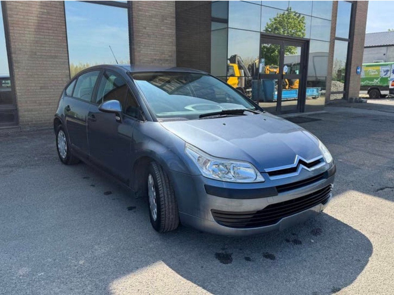 Citroën C4 1.4 essence LEZ OK, Argent ou Gris, Achat, Entreprise, Boîte manuelle