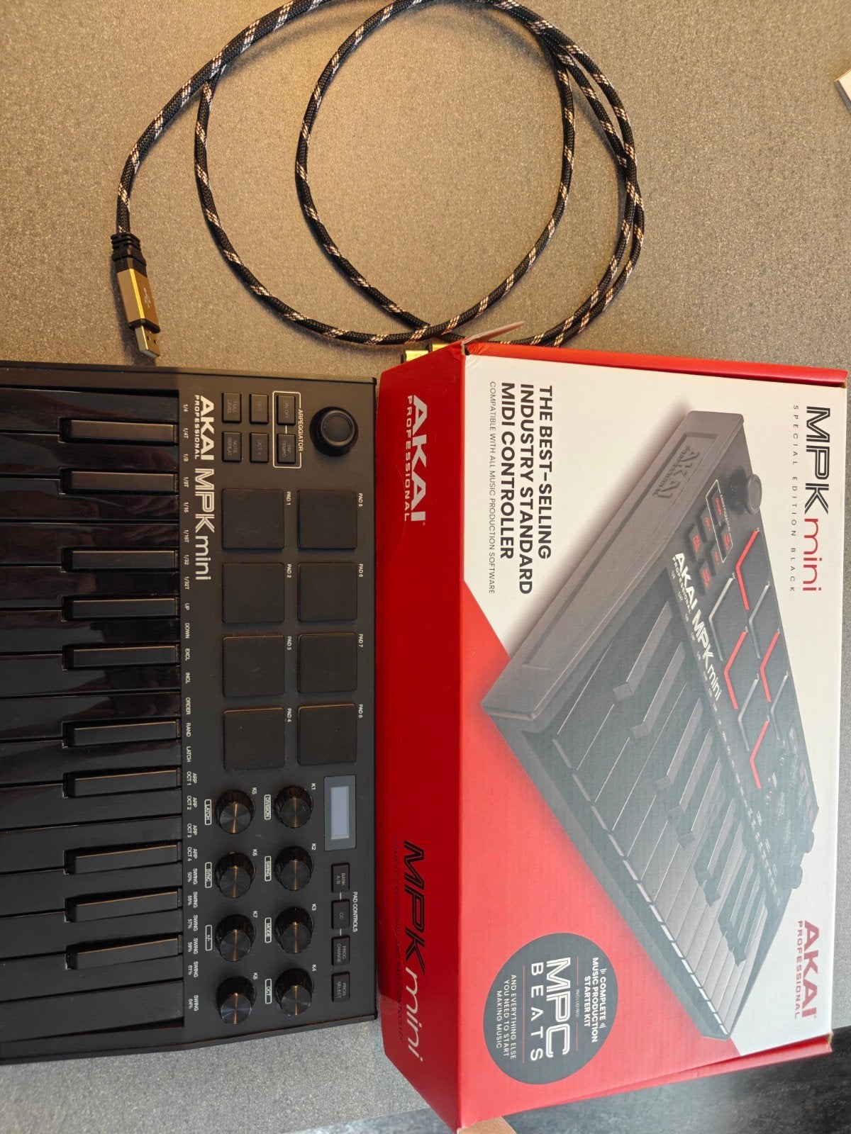 Akai MPK Mini MK3 MIDI toetsenbord, Muziek en Instrumenten, Keyboards, Overige merken, Zo goed als nieuw, Aanslaggevoelig, Overige aantallen