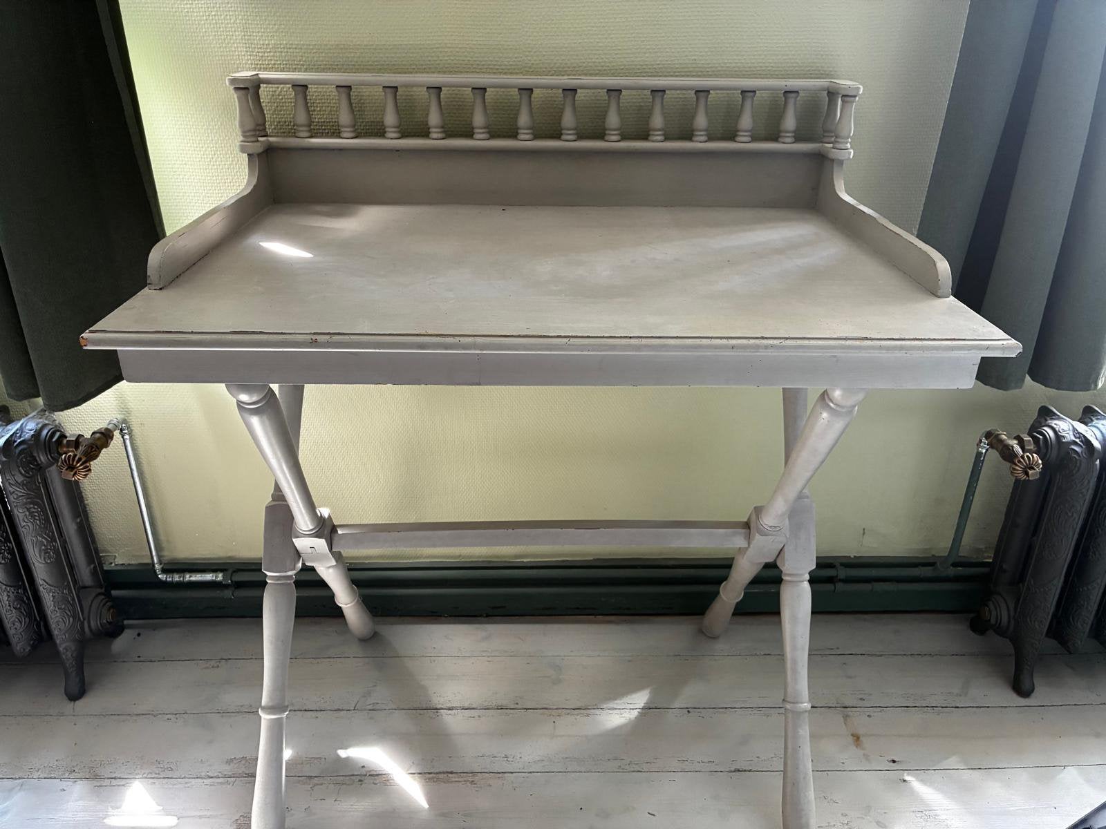 Table haute avec pieds dévissables, Maison & Meubles, Enlèvement ou Envoi, Utilisé