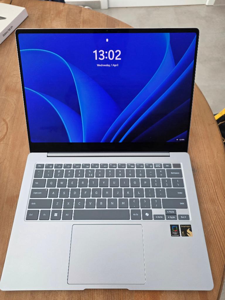 Samsung galaxy book 4 edge, Qwerty, 13 pouces, Avec écran tactile, Enlèvement