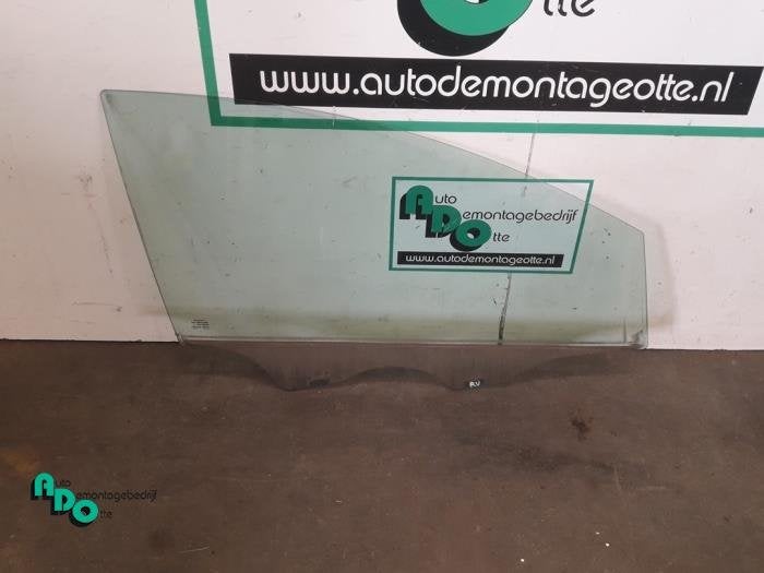 Vitre portière 4portes avant droite d'un Seat Altea (Altea, Autos : Pièces & Accessoires, -, 3 mois de garantie, Utilisé, -