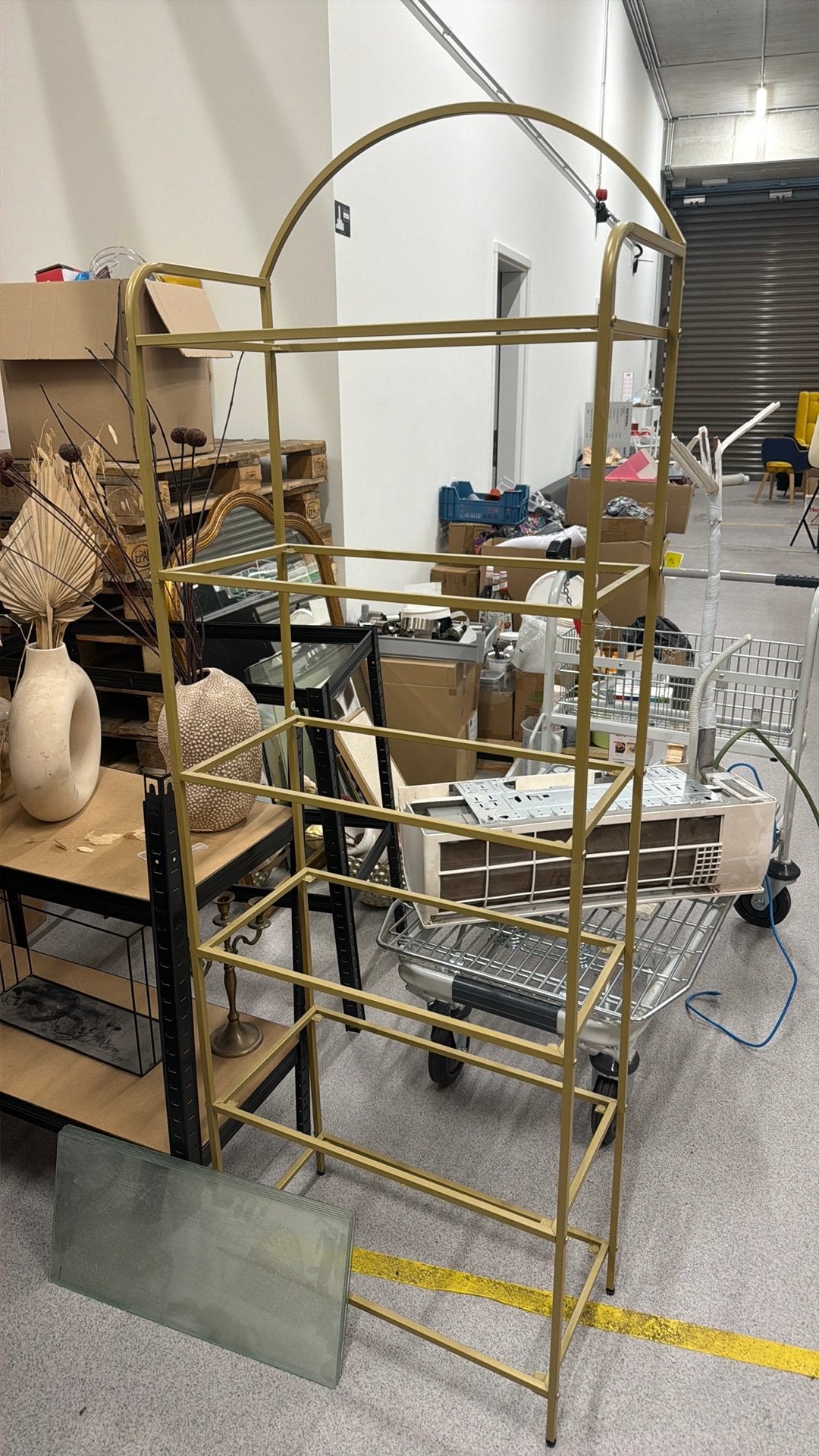 Etagère dorée, Enlèvement, Comme neuf