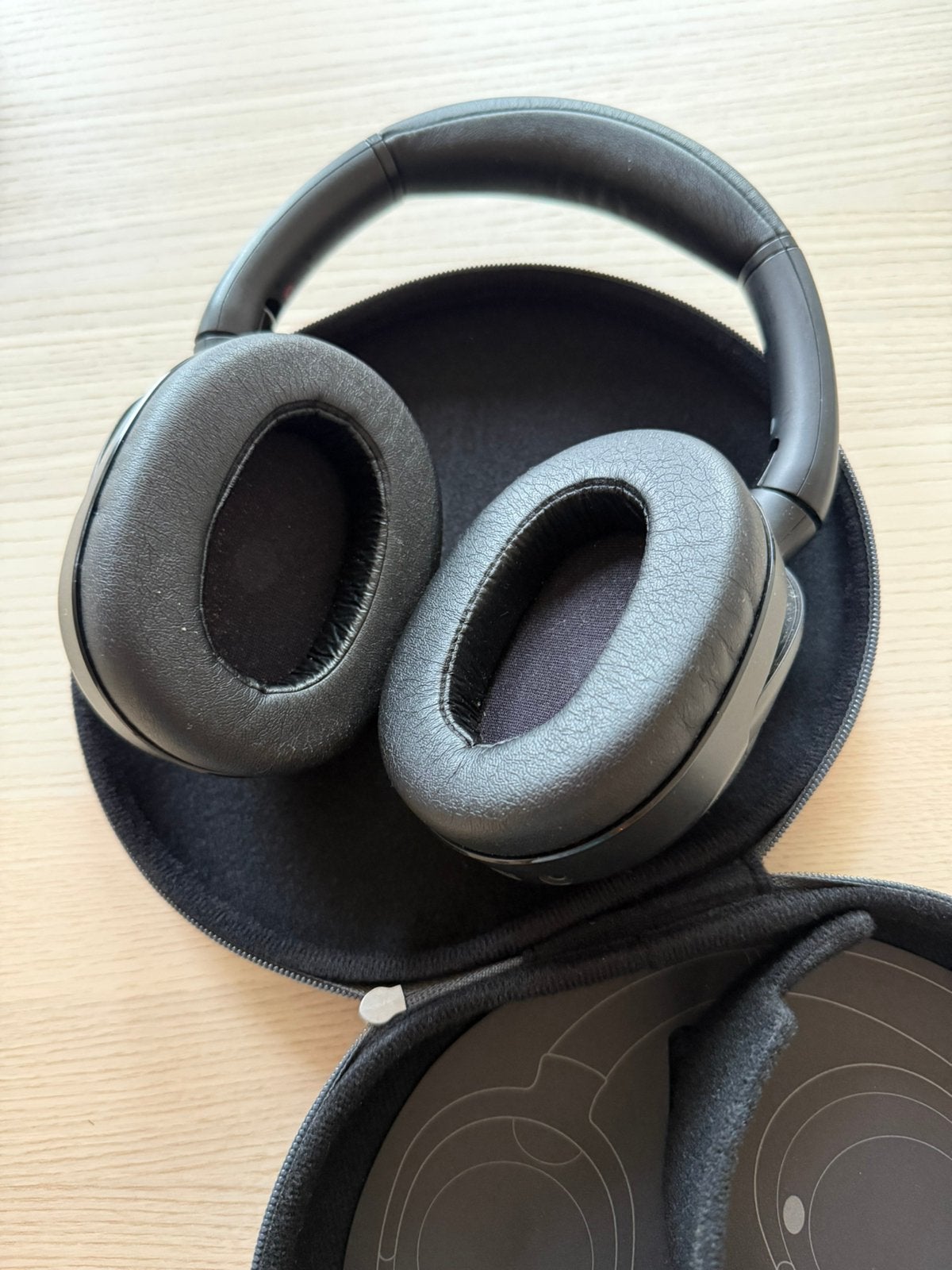 Sony ULT Wear noise cancelling hoofdtelefoon, Ophalen of Verzenden, Zo goed als nieuw, Noise cancelling, Zwart