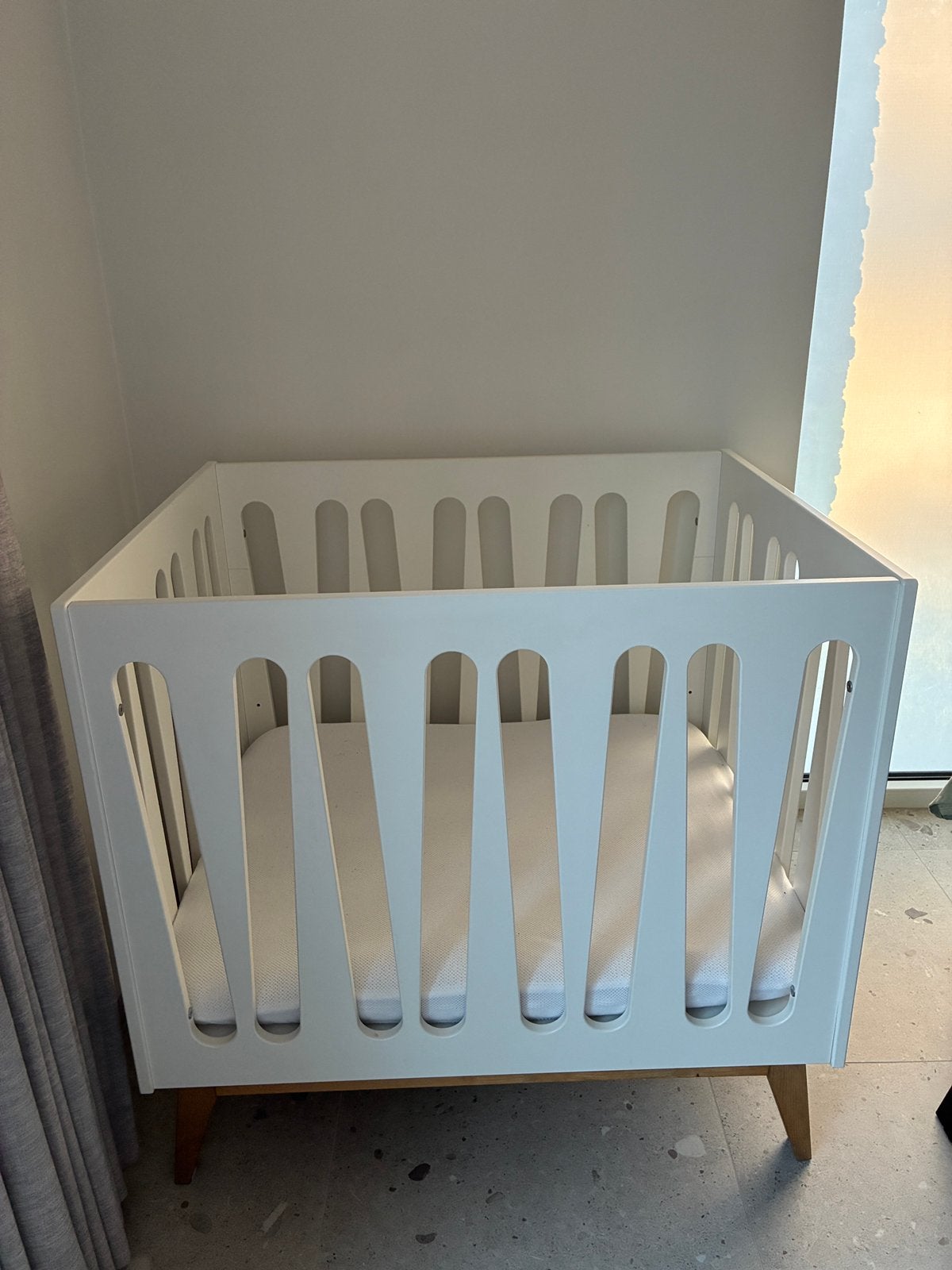 Quax babypark en accessoires, Kinderen en Baby's, Ophalen, Zo goed als nieuw, Rechthoekig, In hoogte verstelbaar