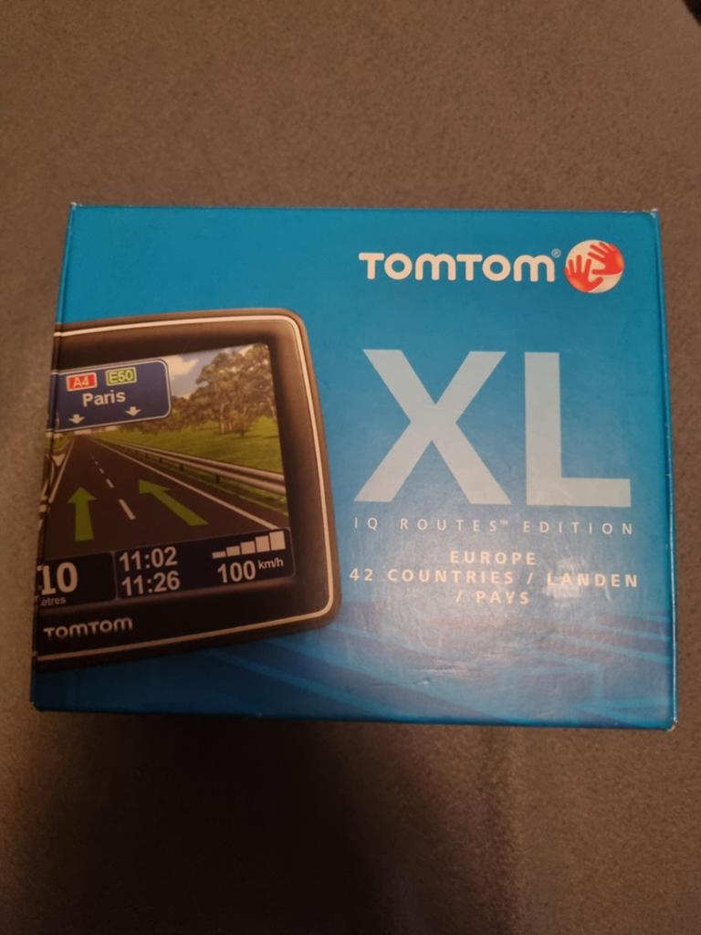 Boîte et chargeur GPS tomtom xl, Enlèvement