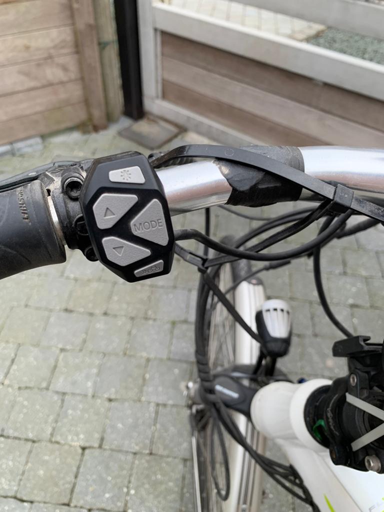 Brochure sur les vélos électriques, Autres marques, 51 à 55 cm, 50 km par batterie ou plus, Enlèvement