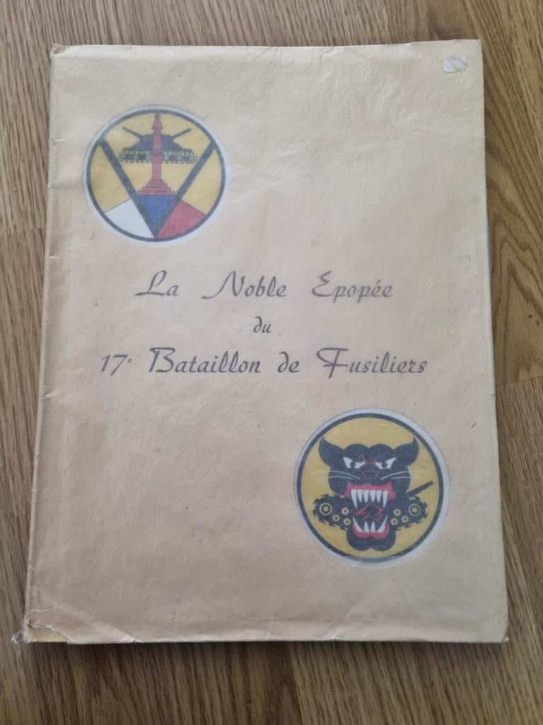 Boek 17e Batallion de Fusiliers, Ophalen of Verzenden, Landmacht, Boek of Tijdschrift