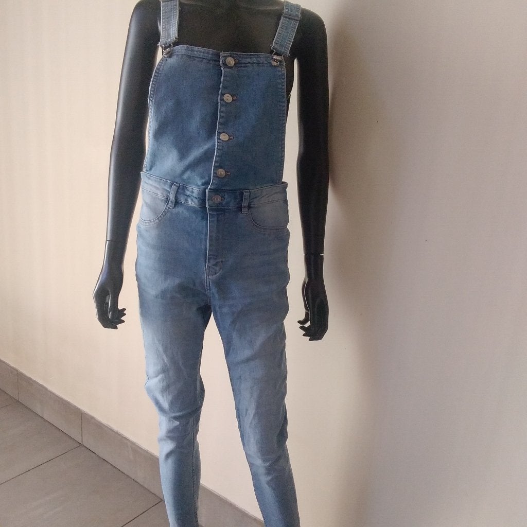 Mooie jeans salopette. Devided, Maat 38/40 (M), Zo goed als nieuw, Jeans salopette  devided, Verzenden