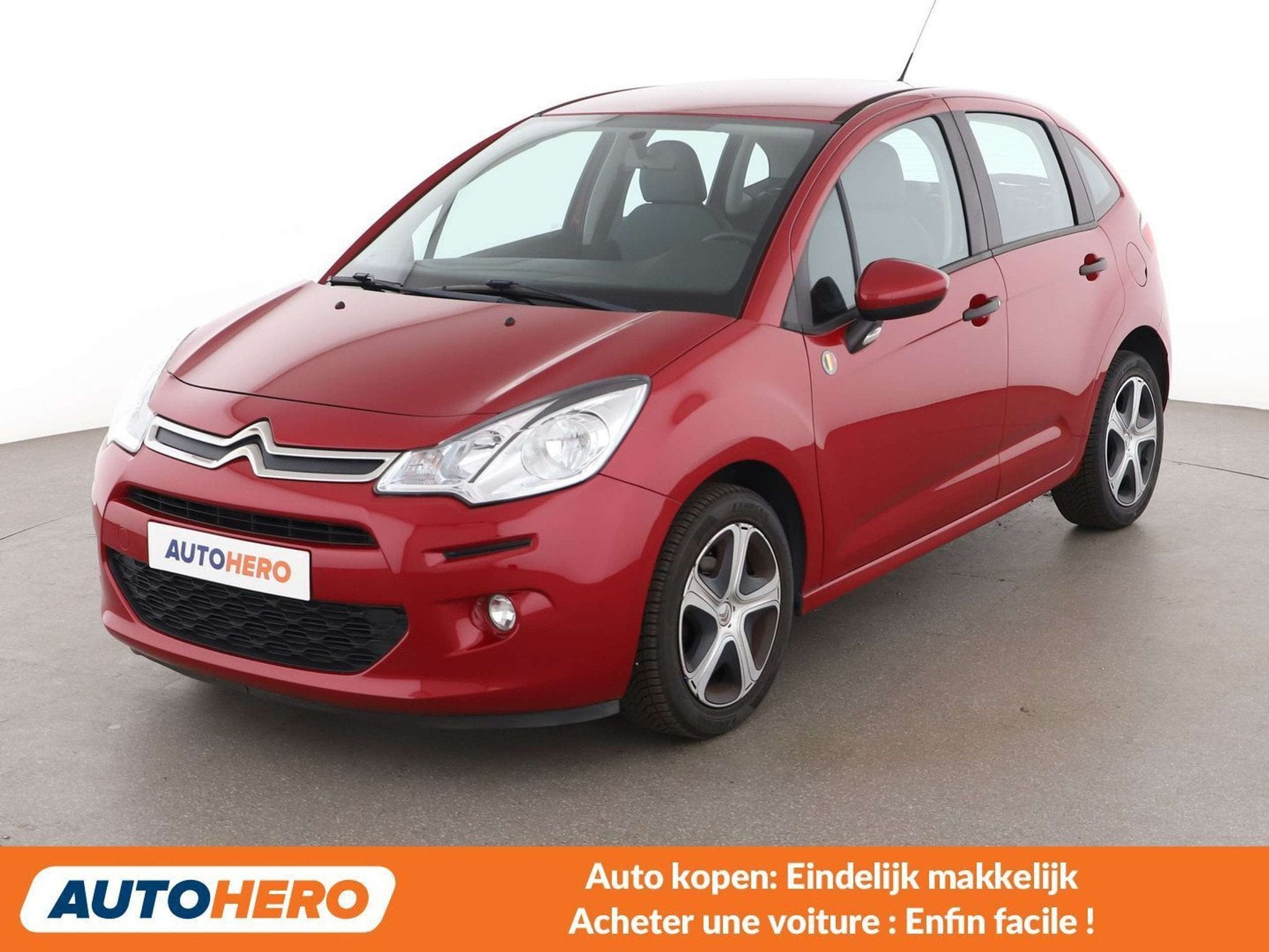 Citroën C3 1.0 VTi Live Edition (bj 2016), Auto's, Citroën, Voorwielaandrijving, Stof, Zwart, https://public.car-pass.be/vhr/ede55249-a027-47da-b3f3-0af652485591