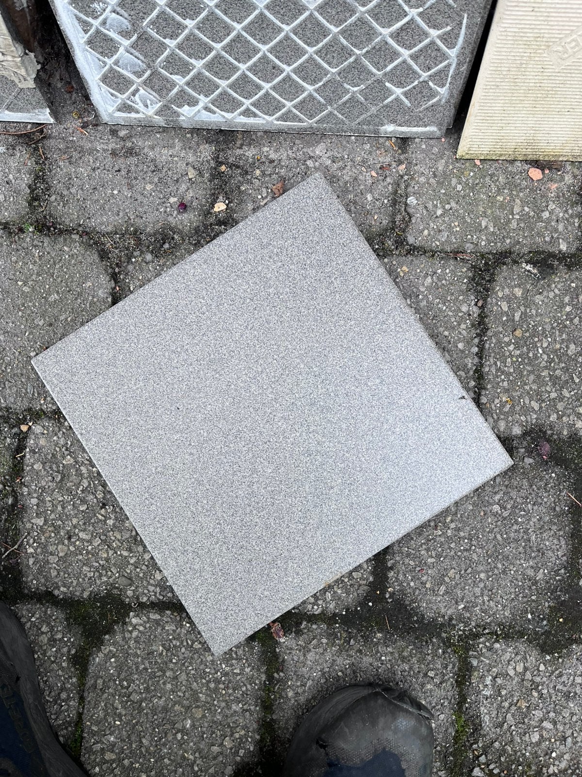 Gratis tegels, Doe-het-zelf en Bouw, Tegels, Ophalen, Zo goed als nieuw