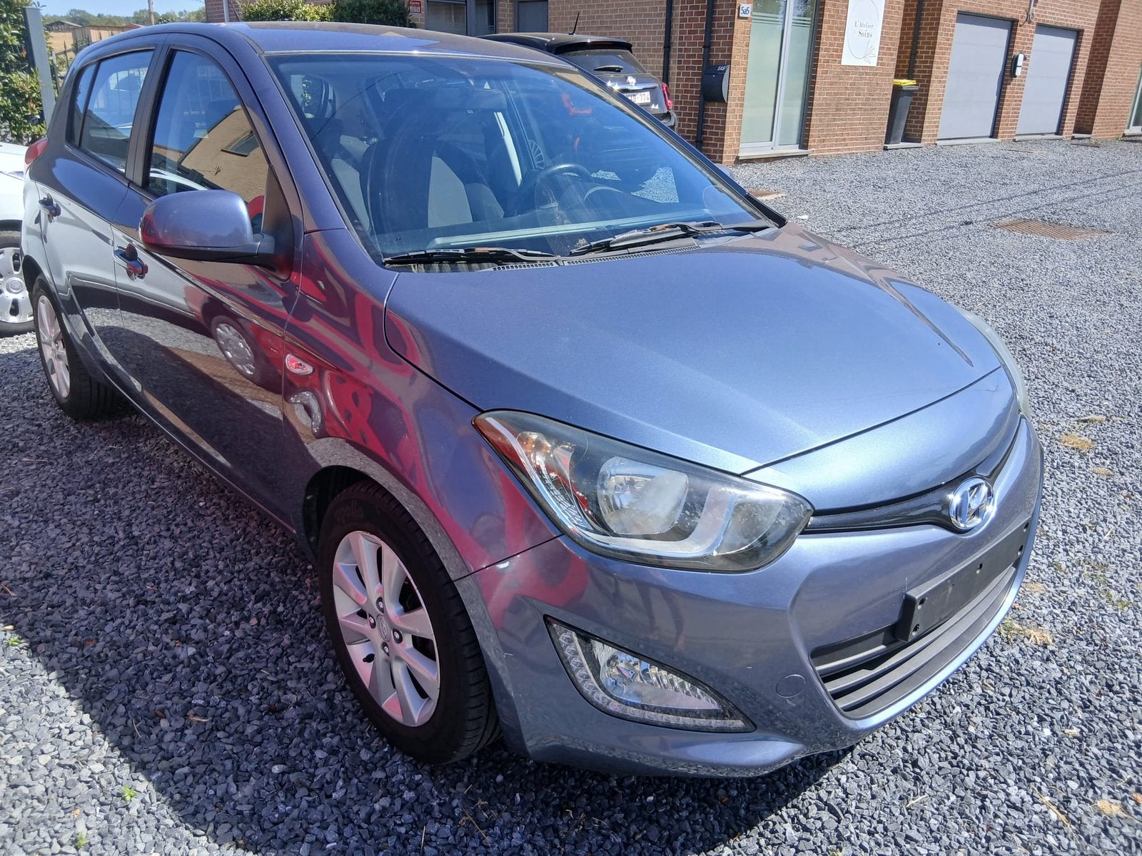 Hyundai i20 5 portes climatisation état impeccable, Autos, Achat, 63 kW, Boîte manuelle, Entretenue par le concessionnaire