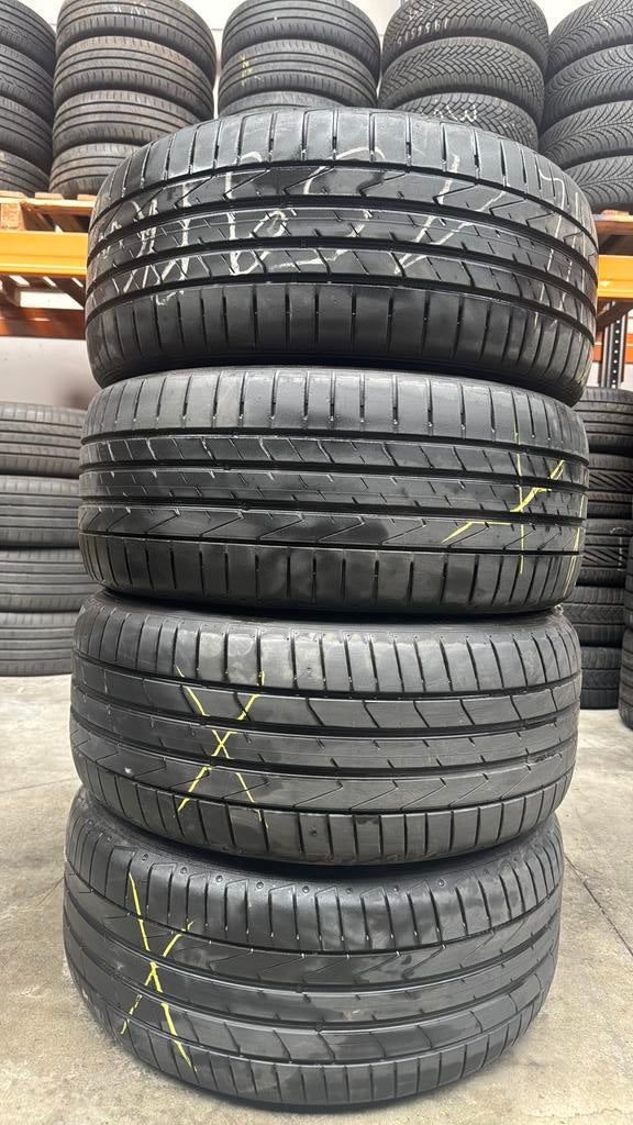 2455018 245/50/18 245/50R18 zomerbanden merk Hankook, Ophalen
