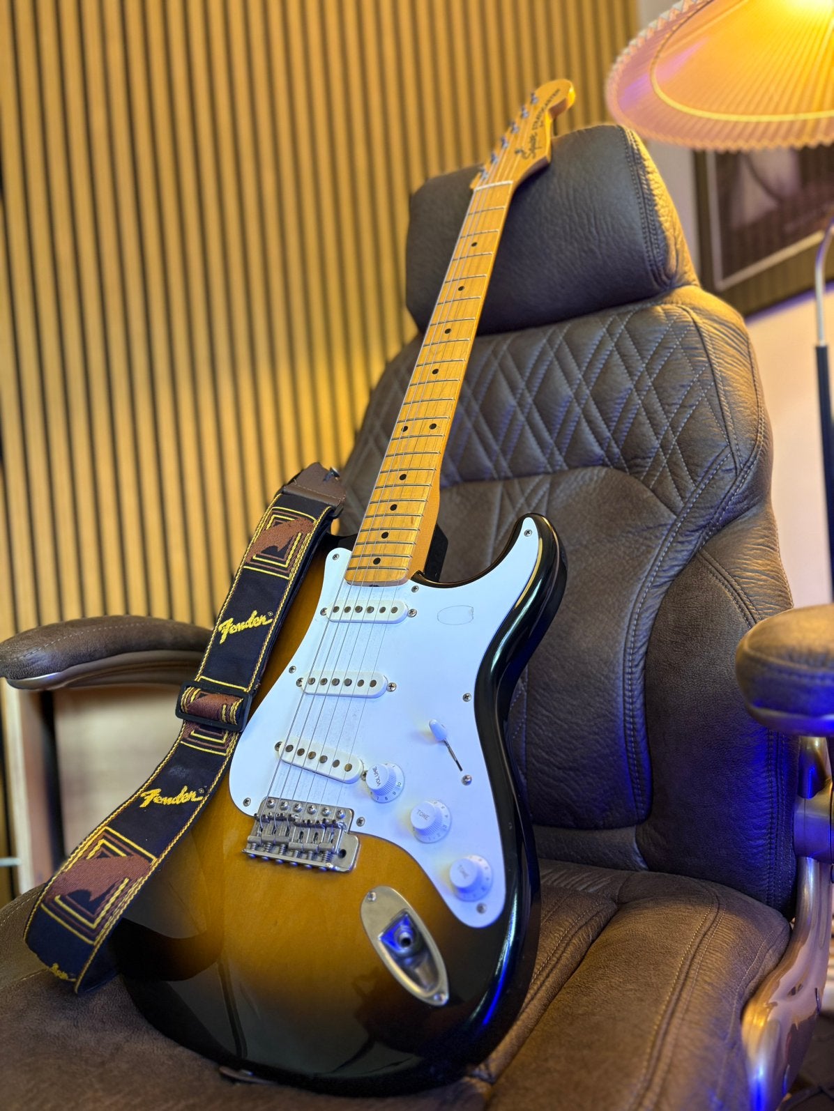 Fender stratocaster squier JV 1983 micros US, Enlèvement, Comme neuf, Fender