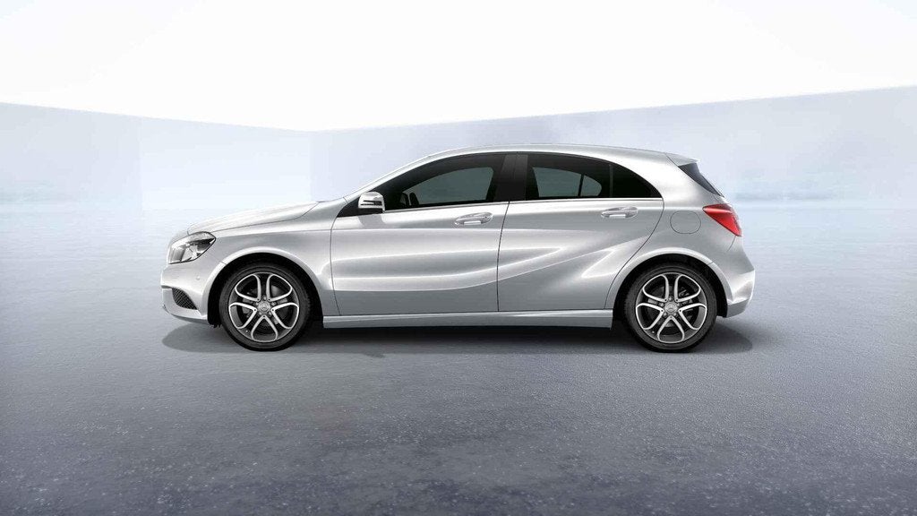 Mercedes-Benz A-Klasse 180 Hatchback Urban Line | Verwarmde, Auto's, Gebruikt, 4 cilinders, 1600 cc, Automatische klimaatregeling