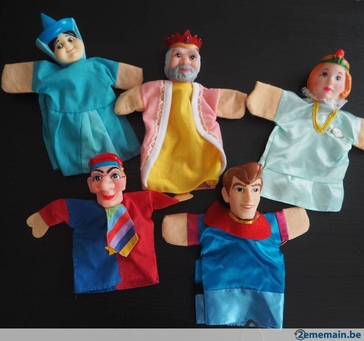 5  + 2 marionnettes chasseurs, Enlèvement ou Envoi