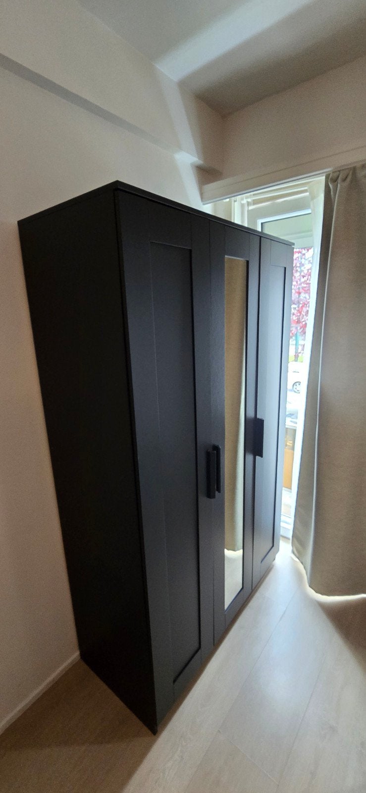garde robe ikea brimnes, Teck, 150 à 200 cm, Utilisé, Avec porte(s)