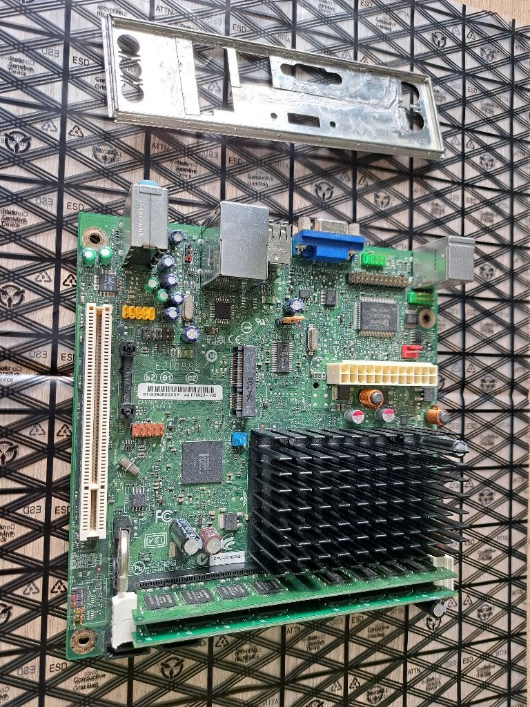 Intel D510MO + 2GB DDR2, Computers en Software, Moederborden, Gebruikt, Gesoldeerd, Ophalen of Verzenden, Intel