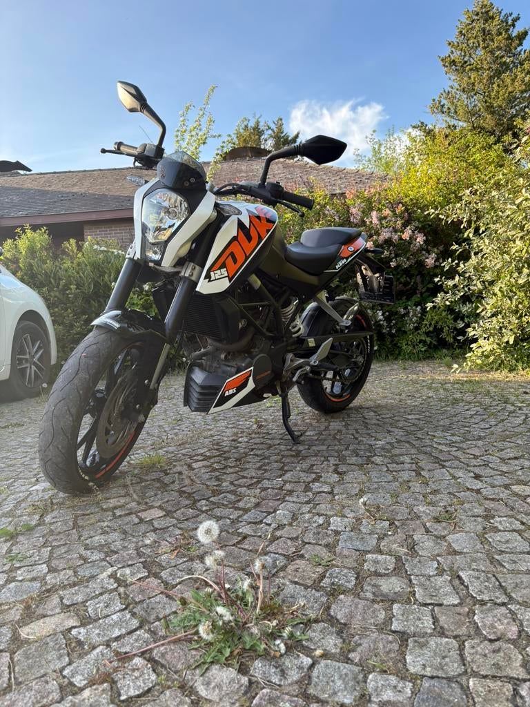 125cc ktm duke 2013, Motoren, Motoren | KTM, Particulier, 125 cc, Handgeschakeld, Minimaal motorrijbewijs A1