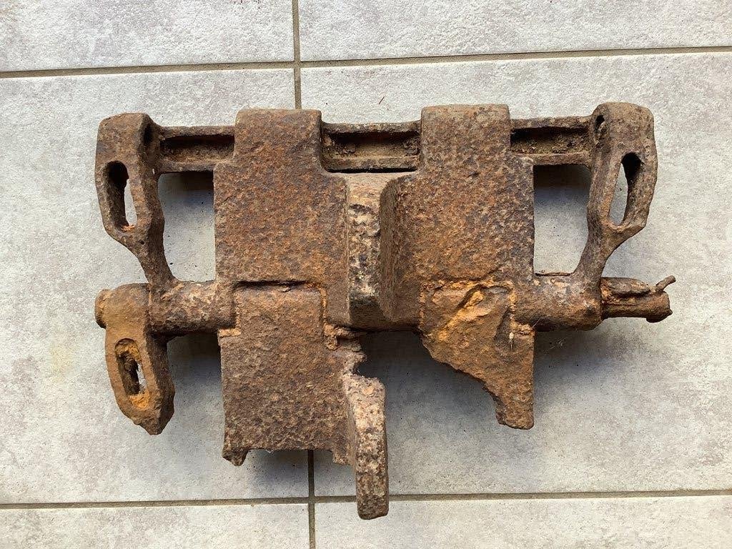 Patin de char germany Panzer IV ww2 impacte mine anti Char, Verzamelen, Ophalen of Verzenden