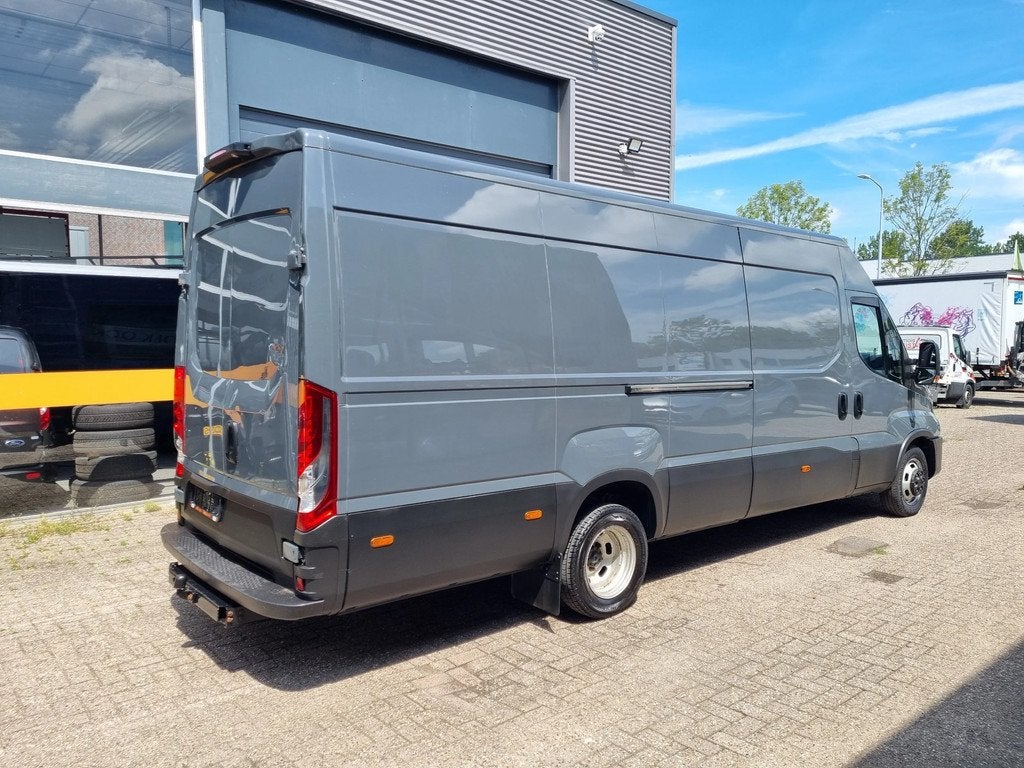 Iveco Daily 35C18 3.0D 180PK L4H2 Maxi N1 Hi-Matic Euro 6, Auto's, Bestelwagens en Lichte vracht, Automaat, Achterwielaandrijving