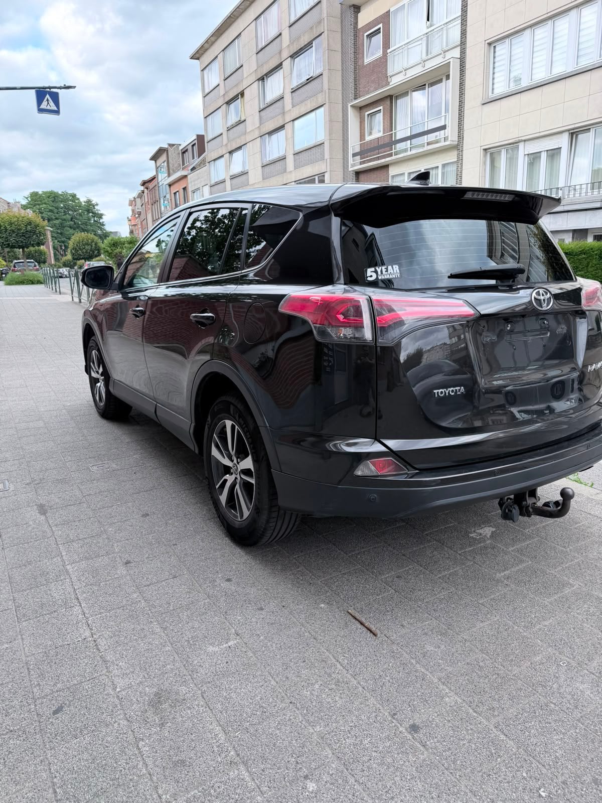 Toyota rav4 diesel 168dkm schoon 0485905657, Auto's, Toyota, Voorwielaandrijving, Euro 5, Stof, Bedrijf