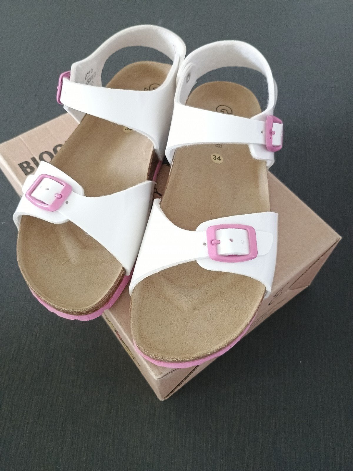 Nieuwe sandalen maat 35, Kinderen en Baby's, Babykleding | Schoentjes en Sokjes, Ophalen