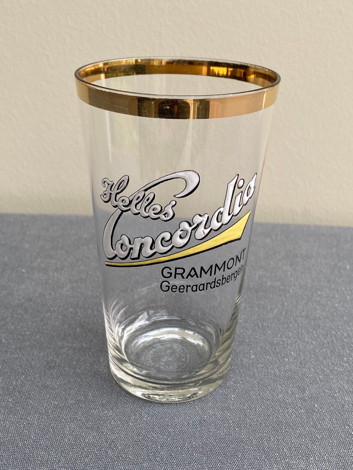 Emaille glas brouwerij CONCORDIA te GERAARDSBERGEN, Enlèvement ou Envoi, Comme neuf, Verre ou Verres