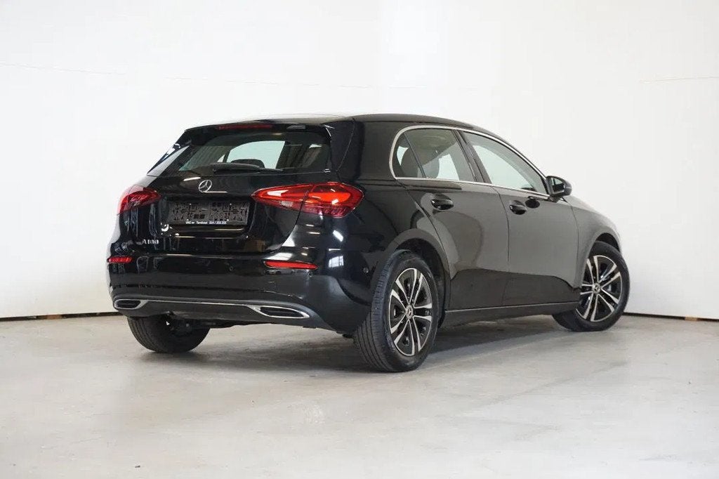Mercedes-Benz A-CLASS 180 - slechts 3300 km (automatique), Autos, 100 kW, Achat, Euro 6, Entreprise