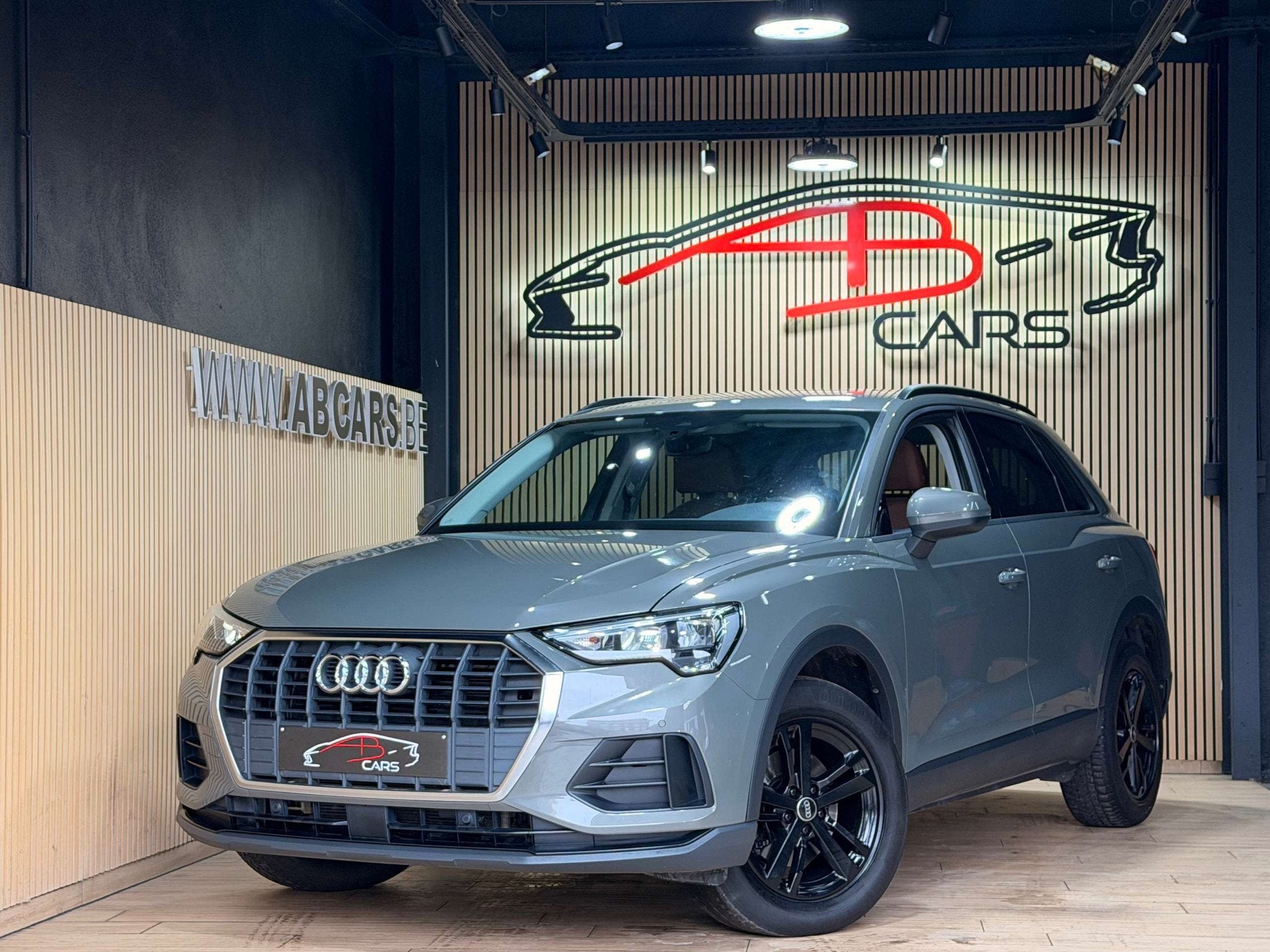 Audi Q3 35 TFSI * S PORT LINE * GARANTIE 12 MOIS * 1ER PROP, Automaat, 4 cilinders, Leder, 5 zetels