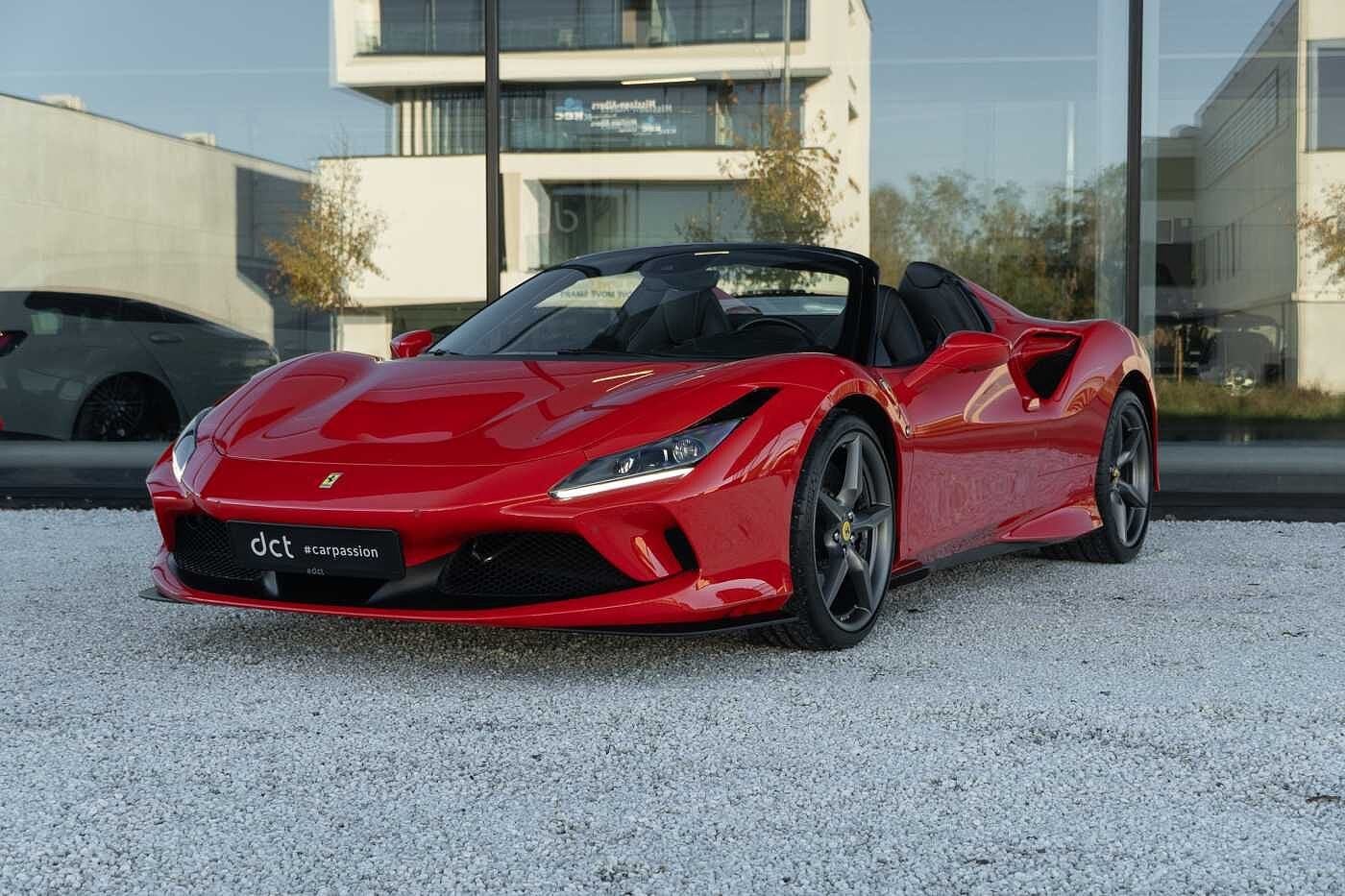 Ferrari F8 Spider 3.9 V8 Only 9500 KM! Extended Warranty FUL, Autos, Rouge, Achat, Entreprise, Ordinateur de bord