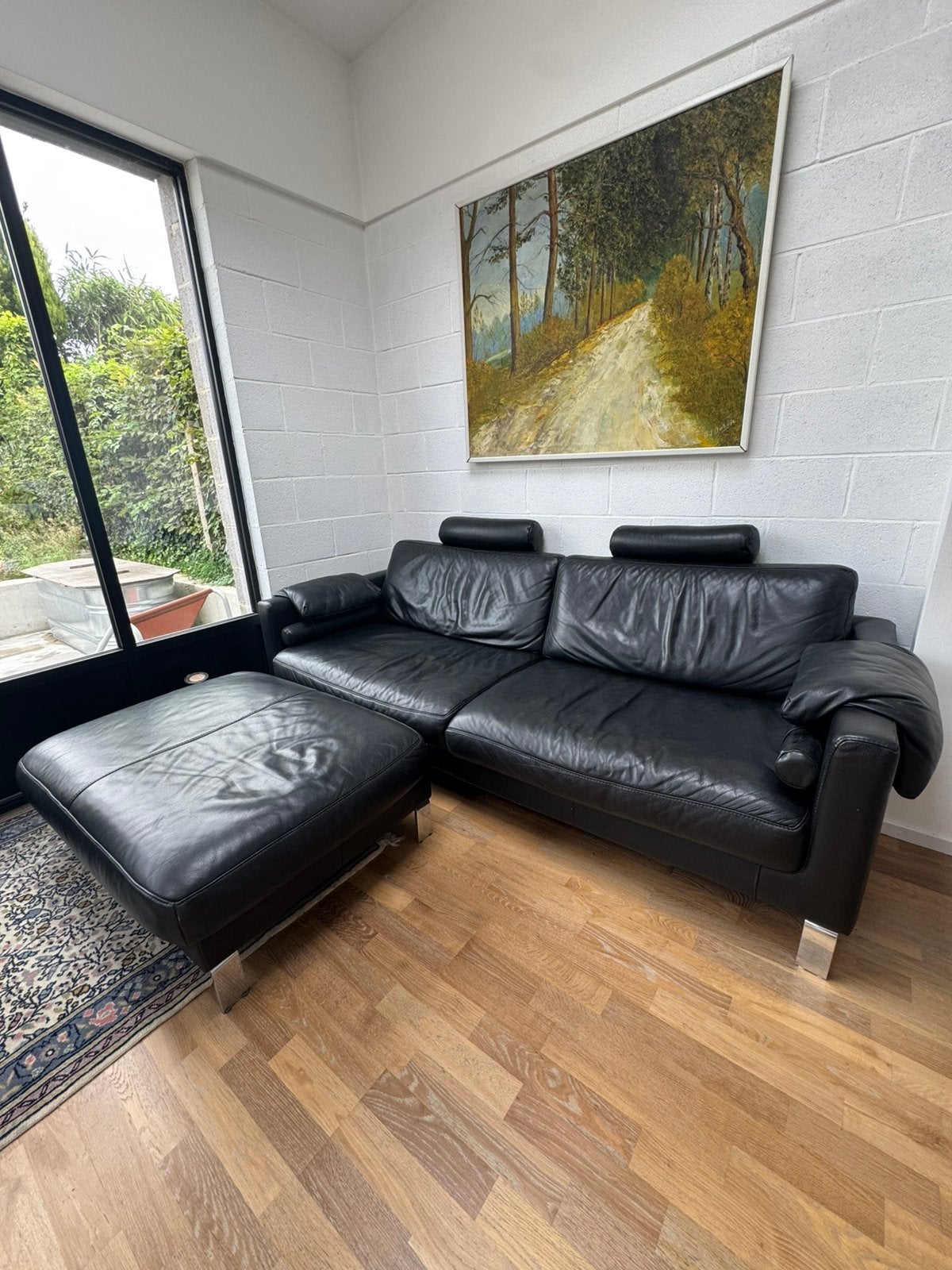 Fauteuil en cuir + pouf, Enlèvement