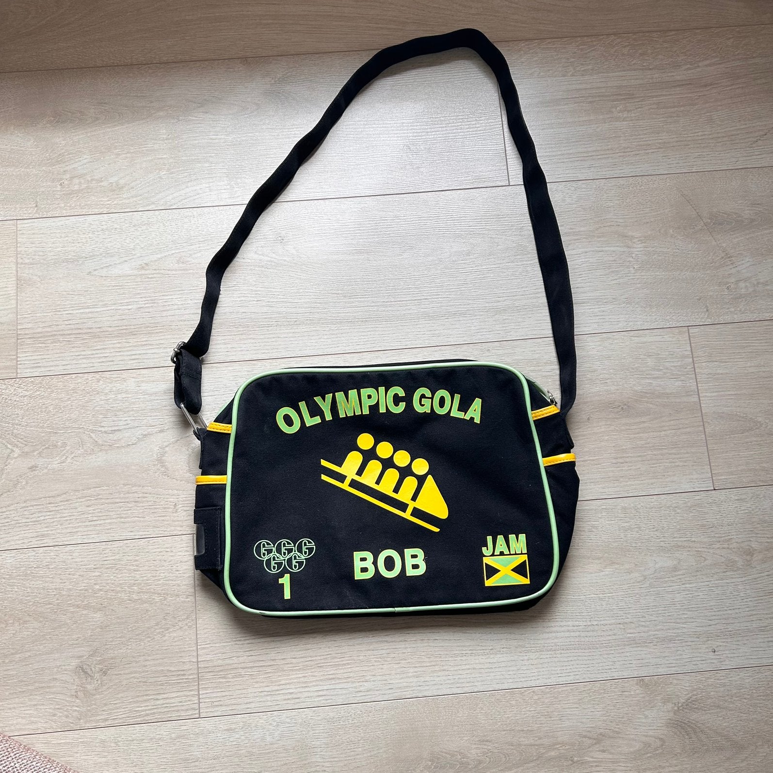 Jamaican laptop bag | gola | Olympic Bob, Ophalen of Verzenden, Zo goed als nieuw, Zwart, Overige merken