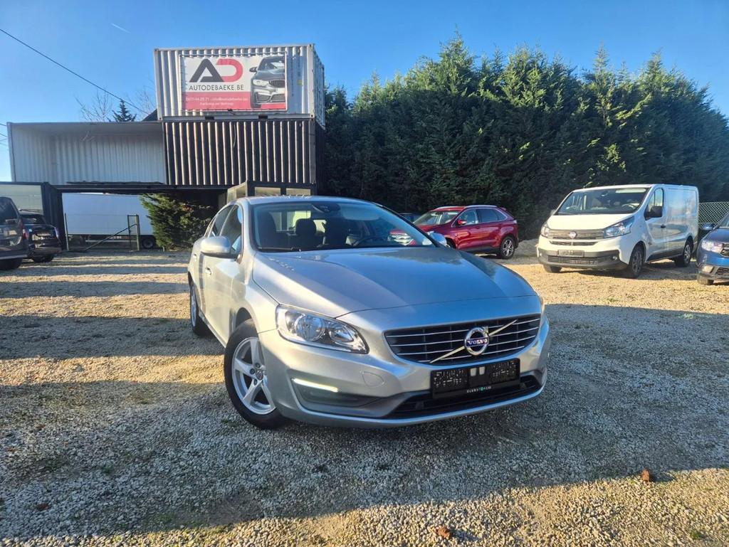 Volvo S60 Benzine - als nieuw! - Navi - cruise - pdc, Autos, Achat, Entreprise, Boîte manuelle, Noir