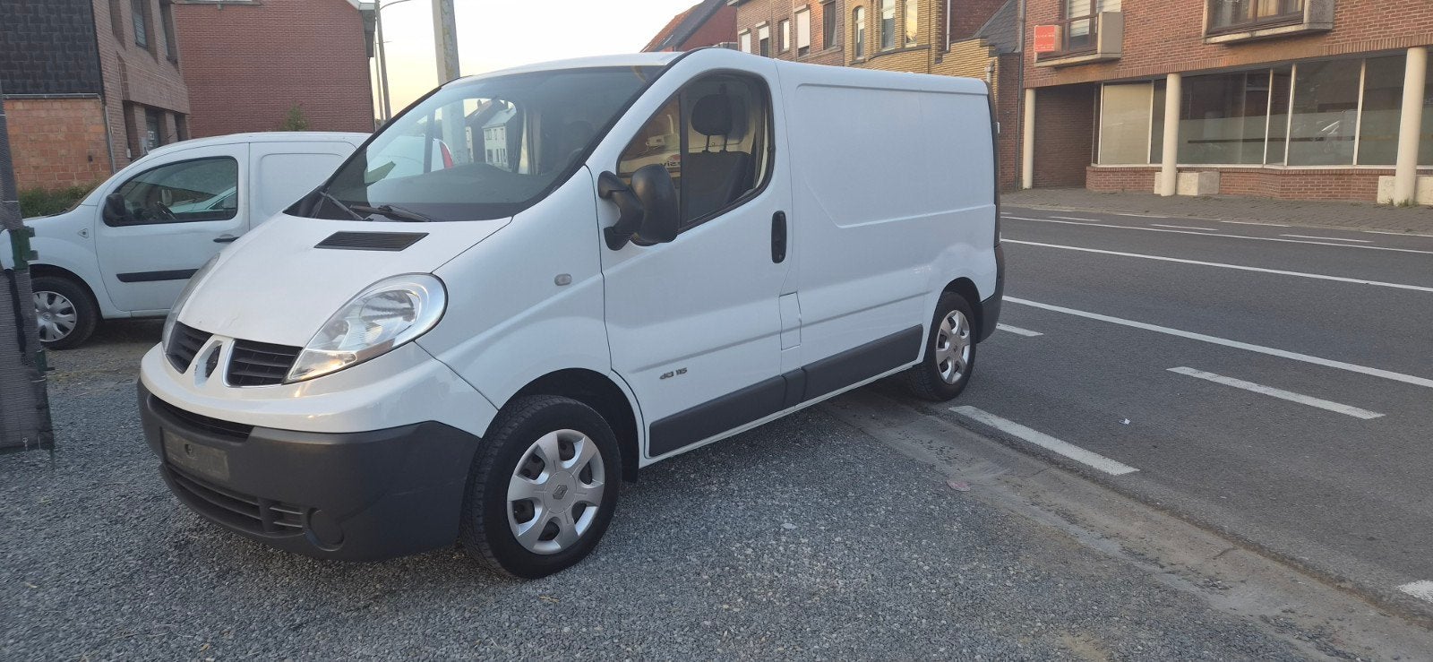 RENAULT TRAFIC 20DCI 115CV AIRCO 140KM AVEC CARPASS, Euro 5, 3 places, 5 portes, Diesel