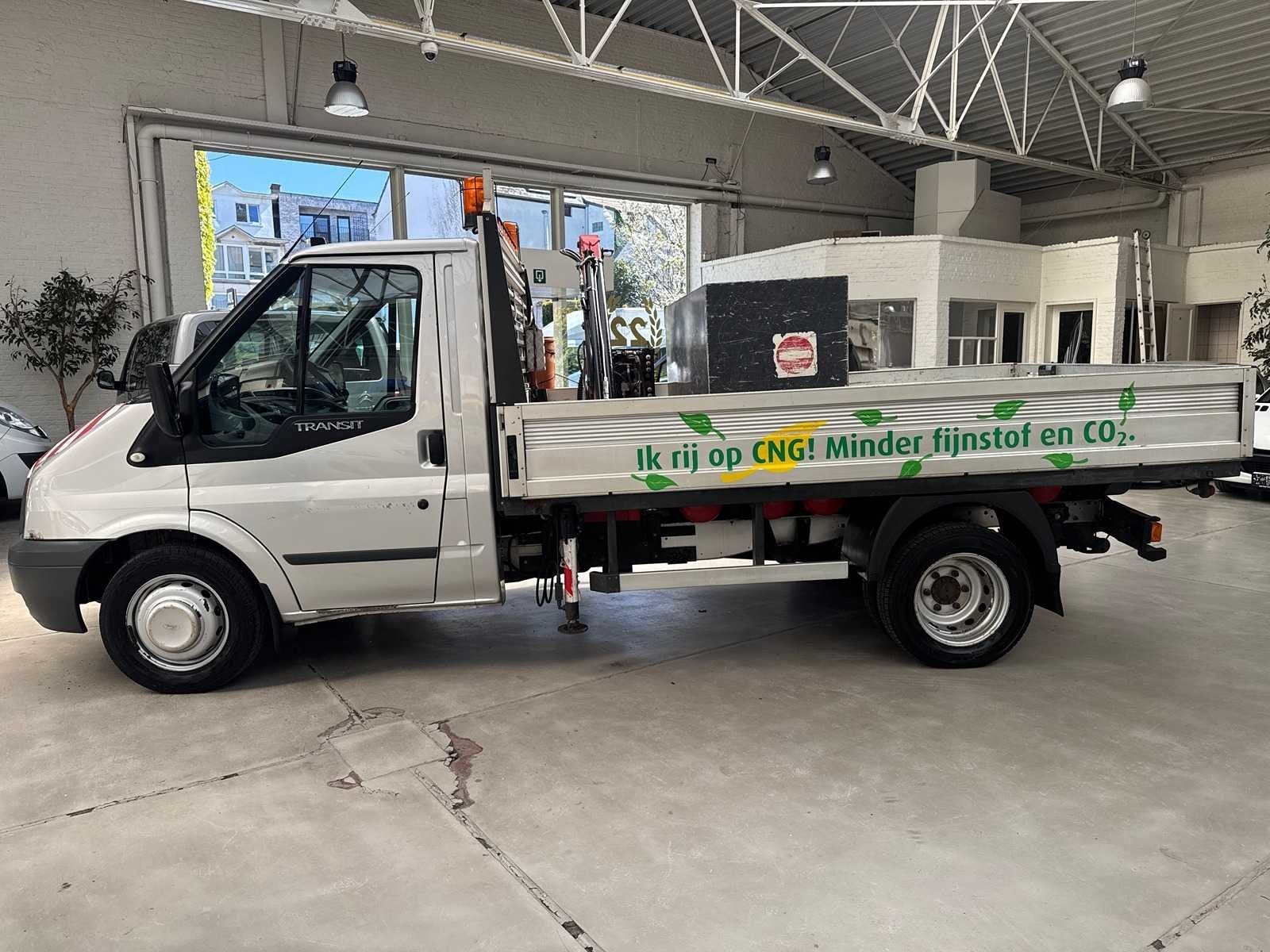 2010 Ford Transit Benzine / CNG - Kraan + Steunpoten, Auto's, Gebruikt, Overige brandstoffen, Bedrijf, Handgeschakeld