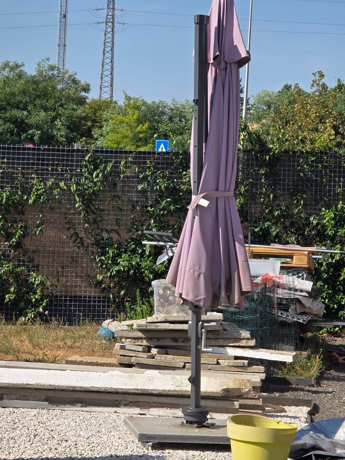 grote parasol met voet, Tuin en Terras, Ophalen