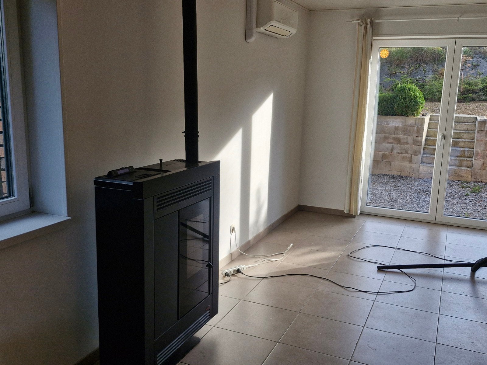 Poêle à pellets Design. 10.5 kW., Maison & Meubles, Enlèvement, Utilisé, Bois, Autoportant