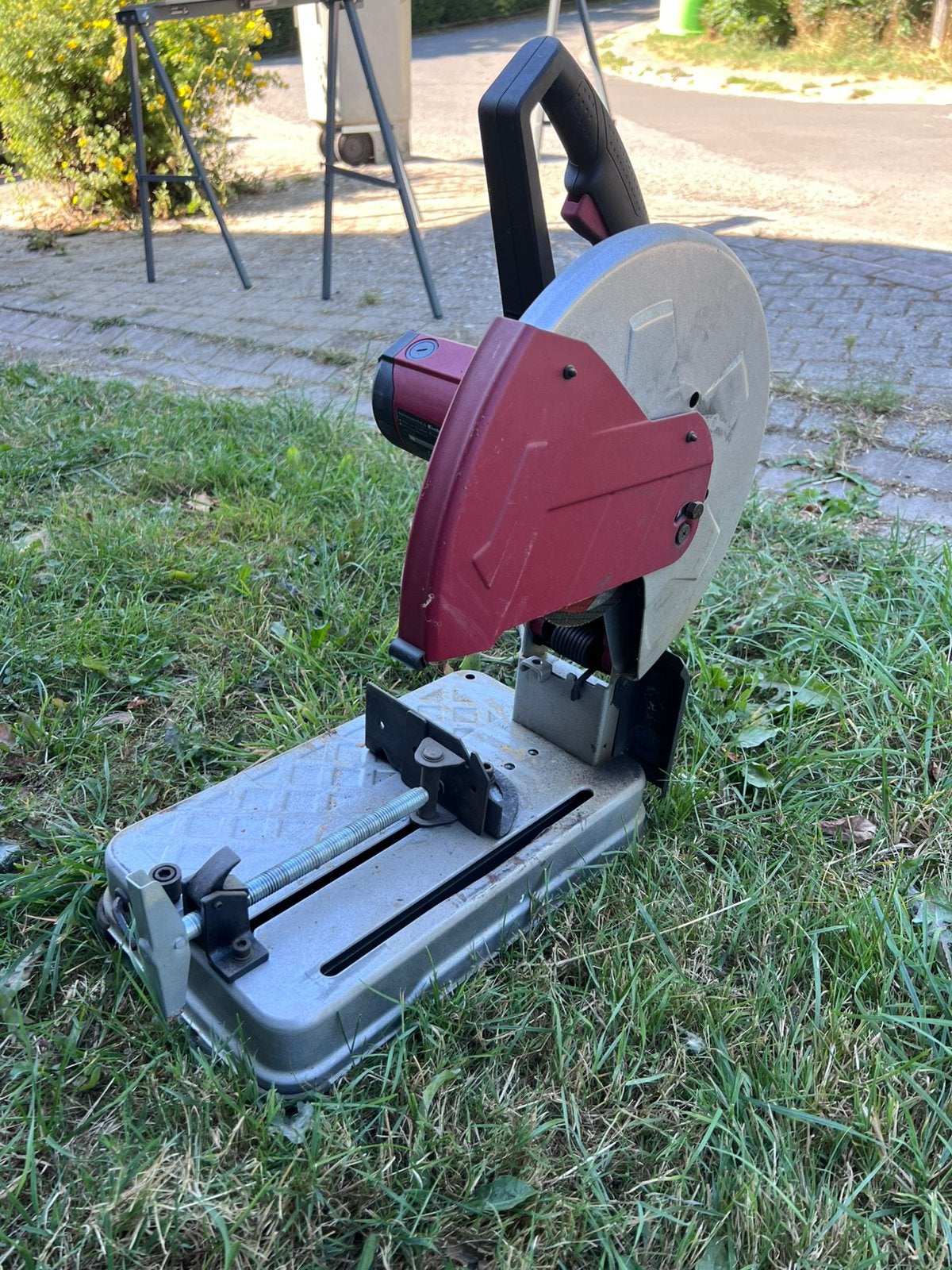 Tronçonneuse à metaux, Enlèvement ou Envoi, Tronçonneuse, 1200 watts ou plus, 70 mm ou plus