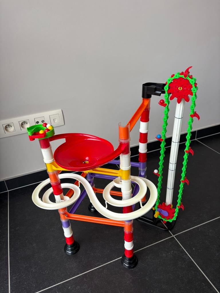 Knikkerbaan, Ophalen of Verzenden, Zo goed als nieuw
