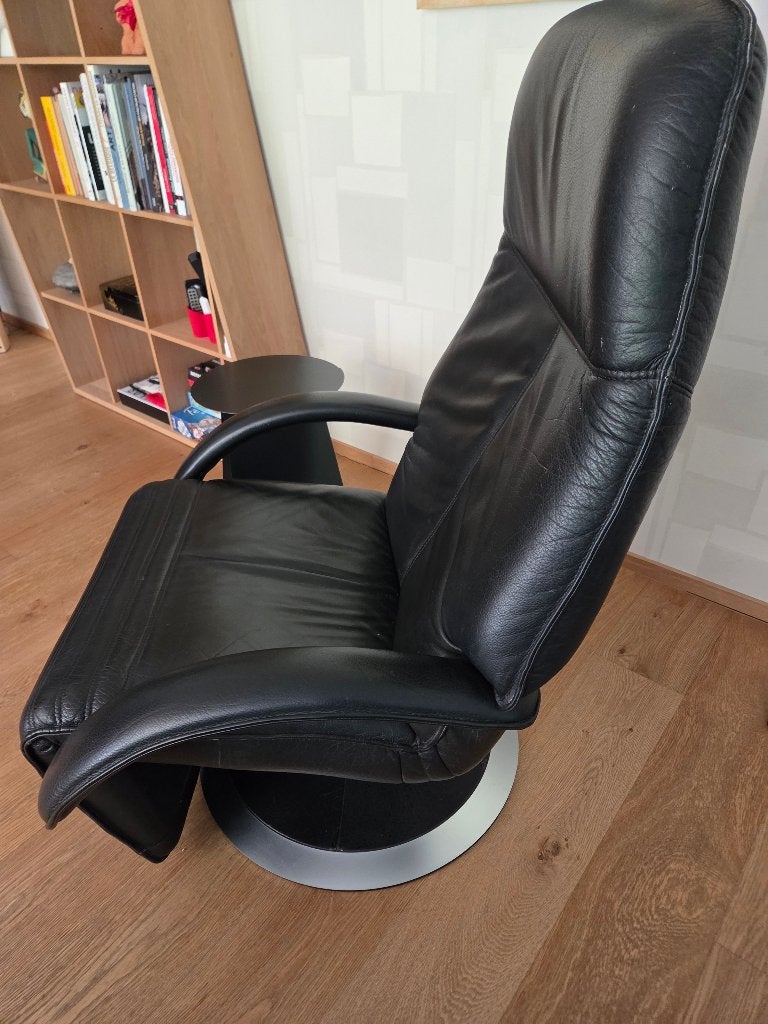 Fauteuil cuir noire sur pied basculant, 100 à 125 cm, Enlèvement, Utilisé, Cuir