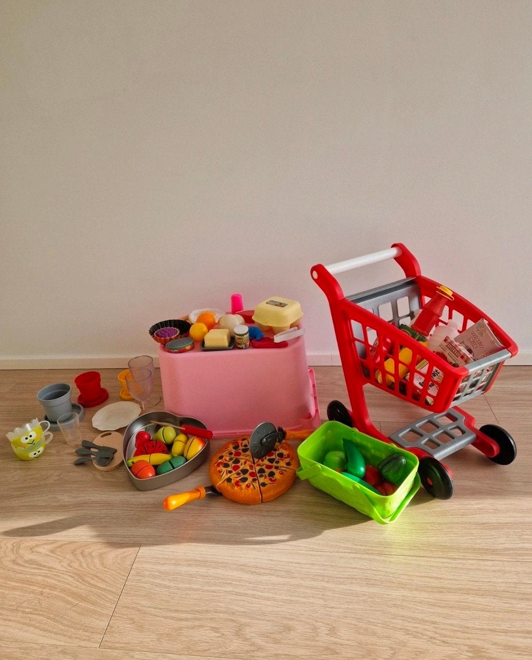 Eetwaren /keukenset/winkelset ( pizza, winkelkar,...), Kinderen en Baby's, Ophalen, Zo goed als nieuw, Kunststof, Speelkeuken-accessoire